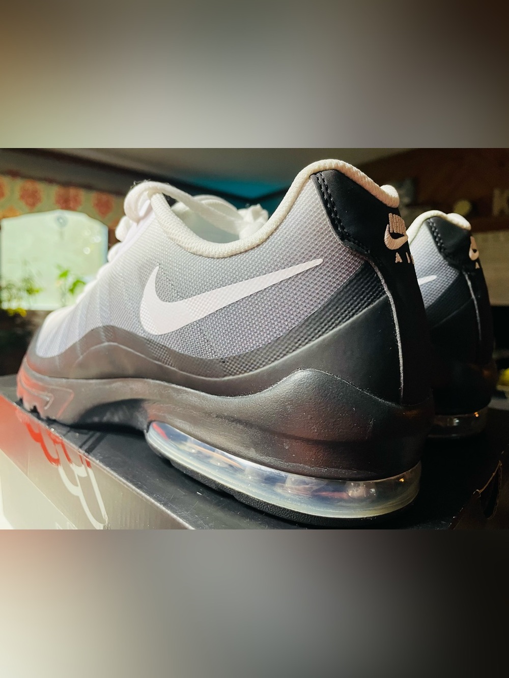 Nike Men's Air Max Invigor Shoes White/Black 14M - Picture 7 of 13